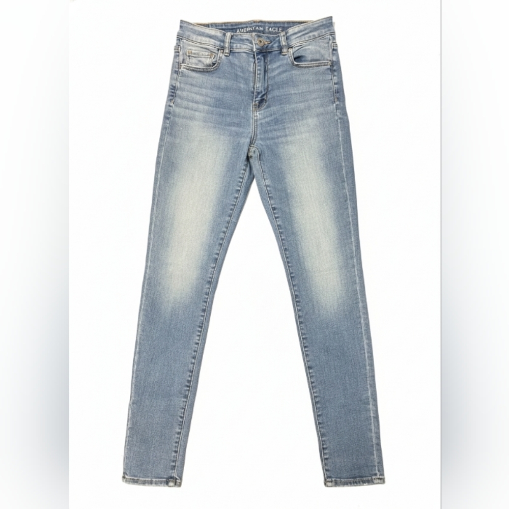 American Eagle Outfitters Women's Light Blue Jeans